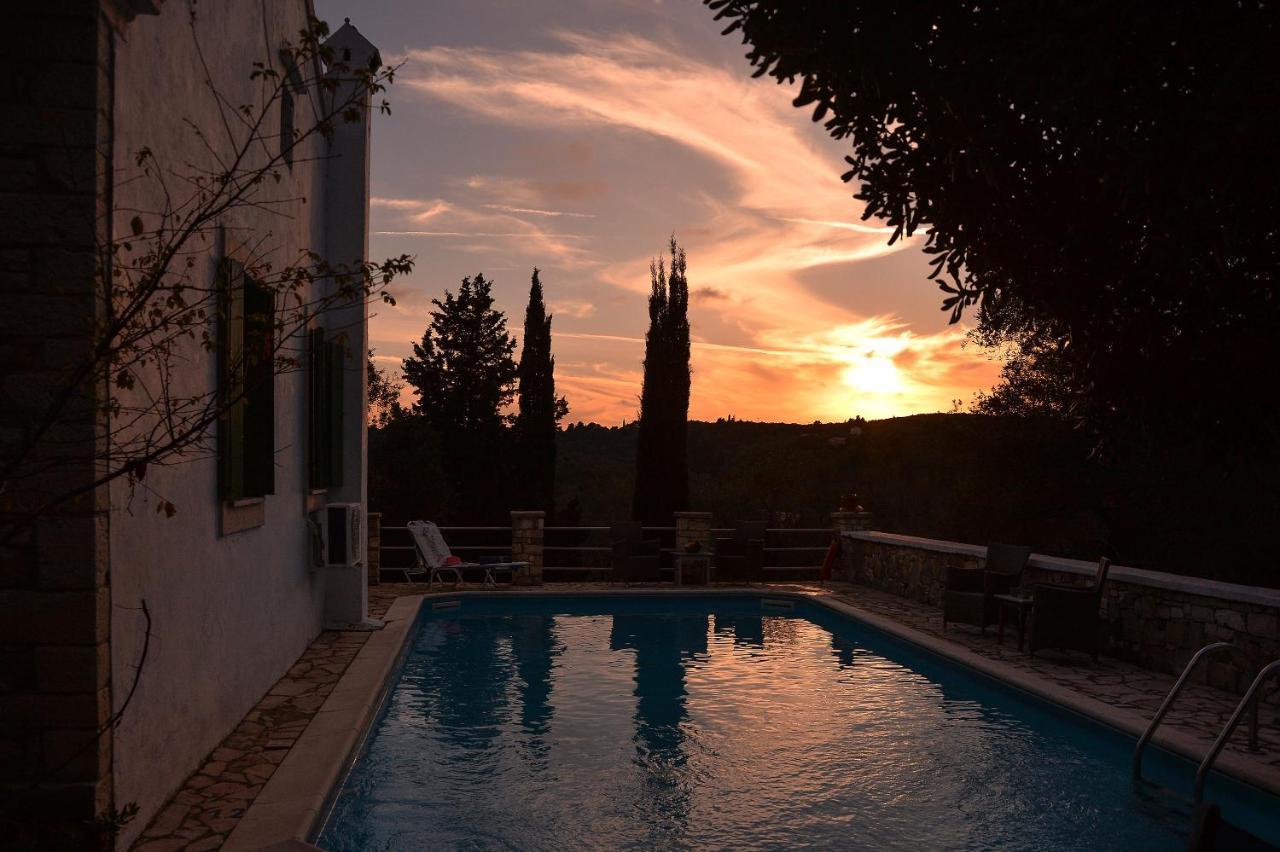 Country House Longós المظهر الخارجي الصورة